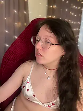 Snapshot of emigooflordXD chatting on 02-14-25, 10:38 emigooflordXD online show from 02-14-25, 10:38