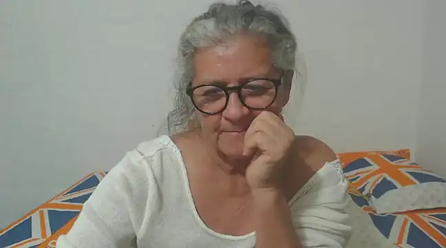 Snapshot of candy_mature_ chatting on 02-20-25, 01:25 candy mature online show from 02-20-25, 01:25