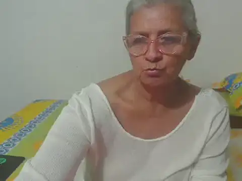 Snapshot of candy_mature_ chatting on 03-07-25, 02:04 candy mature online show from 03-07-25, 02:04