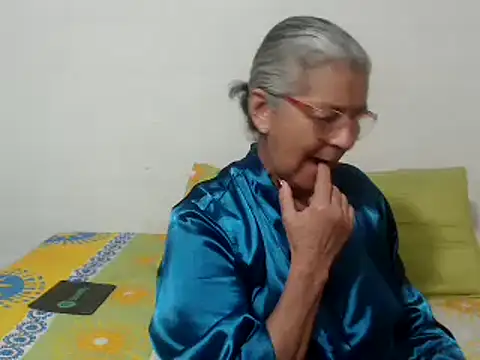 Snapshot of candy_mature_ chatting on 03-20-25, 07:57 candy mature online show from 03-20-25, 07:57