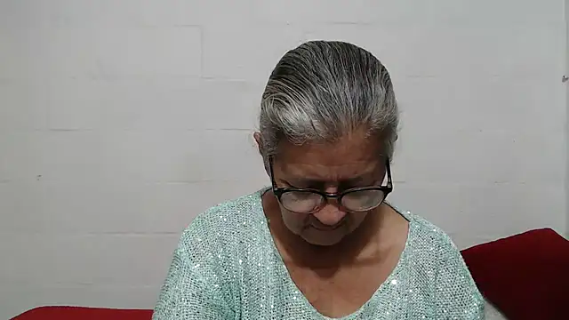 Snapshot of candy_mature_ chatting on 10-12-25, 11:20 candy mature online show from 10-12-25, 11:20