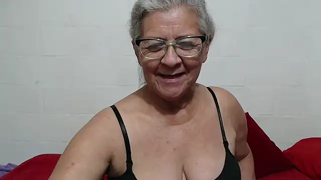 Snapshot of candy_mature_ chatting on 10-22-25, 11:37 candy mature online show from 10-22-25, 11:37