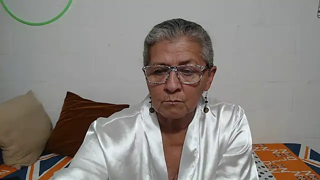 candy mature  online show from 03-04-26, 11:00