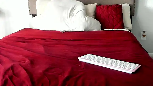 yiauana online show from 09-23-25, 02:53