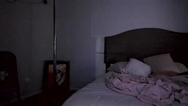 yiauana online show from 10-17-25, 12:25