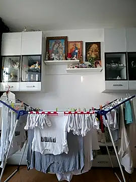 AvaLloyd online show from 02-20-25, 02:35