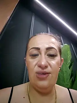 AvaLloyd online show from 02-27-25, 03:47