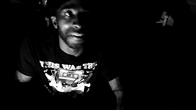 Snapshot of razzynolight chatting on 04-16-26, 09:21 razzynolight online show from 04-16-26, 09:21
