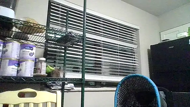 Snapshot of razzynolight chatting on 07-14-26, 03:00 razzynolight online show from 07-14-26, 03:00