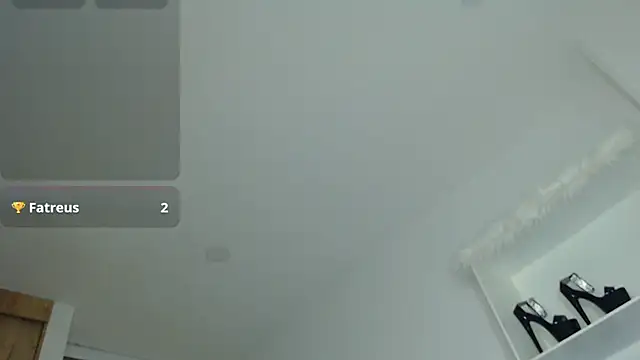 Snapshot of dollface17 chatting on 09-20-25, 01:28 dollface17 online show from 09-20-25, 01:28