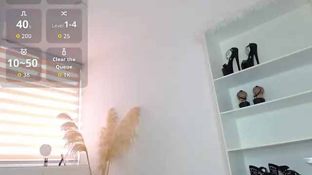 Snapshot of dollface17 chatting on 09-26-25, 08:57 dollface17 online show from 09-26-25, 08:57