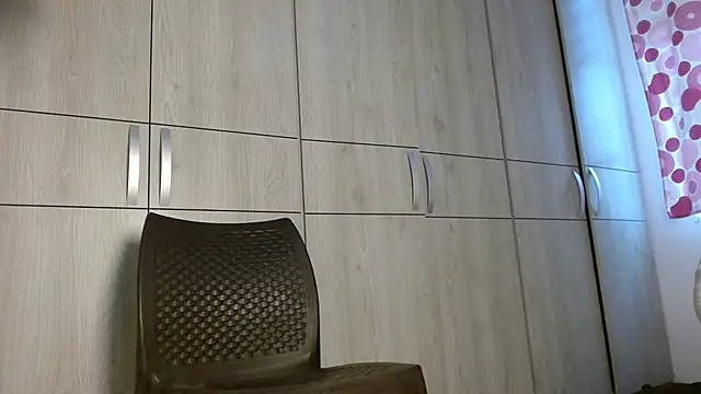 Muscle Brown10 online show from 01-28-25, 02:21