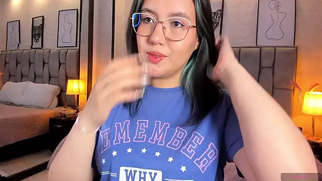 sweet--emily online show from 12-19-24, 07:07