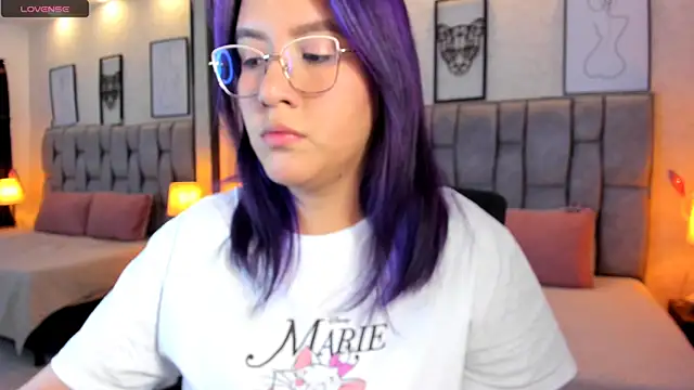 sweet--emily online show from 02-11-25, 06:08