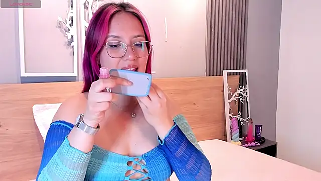 sweet--emily online show from 11-19-25, 05:07