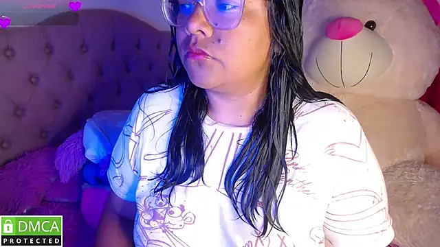 KittyHot20 online show from 11-28-25, 01:03