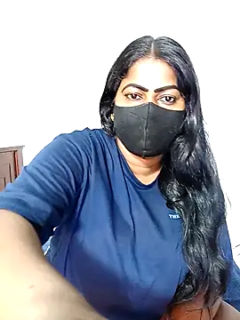 Snapshot of DISNI1997 chatting on 12-15-24, 01:13 DISNI1997 online show from 12-15-24, 01:13