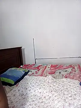 Snapshot of DISNI1997 chatting on 02-15-25, 02:58 DISNI1997 online show from 02-15-25, 02:58