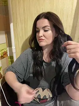 Snapshot of Karolina_llove chatting on 12-19-24, 01:29 Karolina llove online show from 12-19-24, 01:29