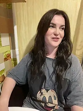 Snapshot of Karolina_llove chatting on 12-19-24, 04:35 Karolina llove online show from 12-19-24, 04:35