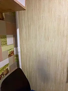 Snapshot of Karolina_llove chatting on 12-22-24, 05:45 Karolina llove online show from 12-22-24, 05:45