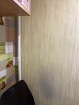 Snapshot of Karolina_llove chatting on 02-15-25, 07:27 Karolina llove online show from 02-15-25, 07:27