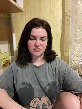 Snapshot of Karolina_llove chatting on 03-15-25, 03:18 Karolina llove online show from 03-15-25, 03:18