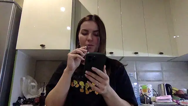 Snapshot of Karolina_llove chatting on 09-28-25, 08:25 Karolina llove online show from 09-28-25, 08:25