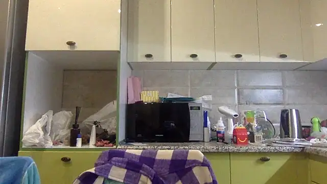 Snapshot of Karolina_llove chatting on 10-03-25, 08:17 Karolina llove online show from 10-03-25, 08:17