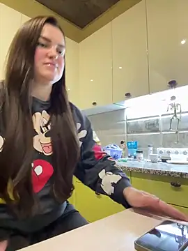 Snapshot of Karolina_llove chatting on 11-04-25, 09:47 Karolina llove online show from 11-04-25, 09:47