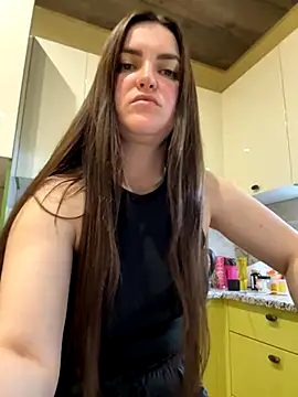 Snapshot of Karolina_llove chatting on 11-15-25, 03:52 Karolina llove online show from 11-15-25, 03:52