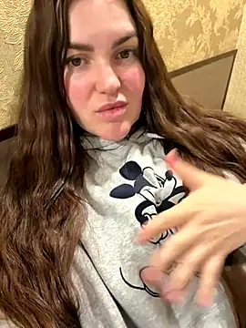 Snapshot of Karolina_llove chatting on 11-26-25, 12:39 Karolina llove online show from 11-26-25, 12:39