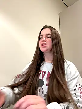 Snapshot of Karolina_llove chatting on 11-29-25, 07:50 Karolina llove online show from 11-29-25, 07:50