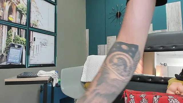 Rhaegal hot online show from 12-22-24, 03:44