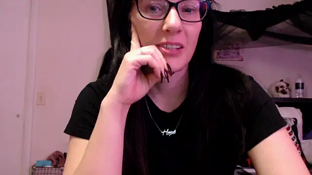 Snapshot of CrystalLakeXO chatting on 06-14-26, 08:27 CrystalLakeXO online show from 06-14-26, 08:27
