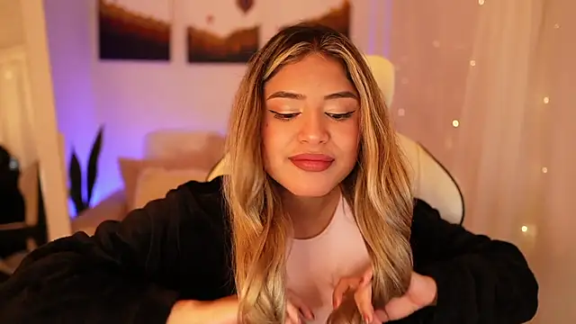 SaraParisi online show from 12-28-24, 12:47