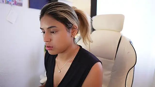 SaraParisi online show from 02-01-25, 09:40