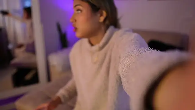 SaraParisi online show from 02-13-25, 11:04