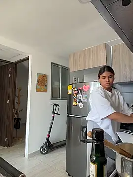 SaraParisi online show from 12-03-25, 07:34