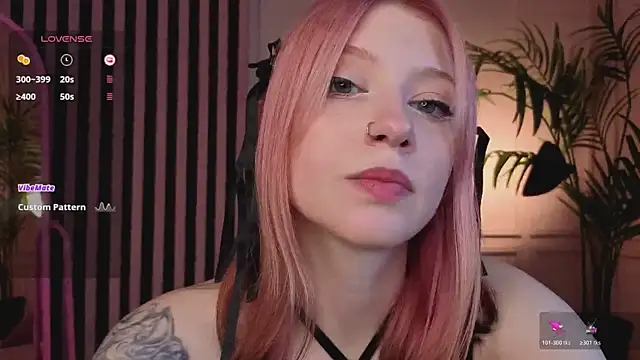 Snapshot of arielabradberry chatting on 07-25-26, 01:08 arielabradberry online show from 07-25-26, 01:08