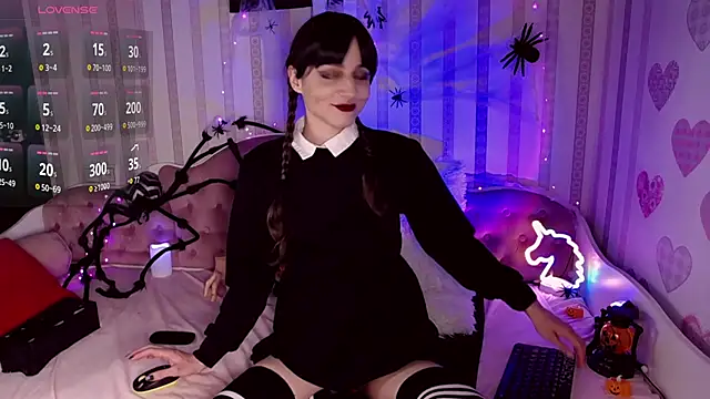 Snapshot of AliceNikke chatting on 11-03-25, 12:24 AliceNikke online show from 11-03-25, 12:24