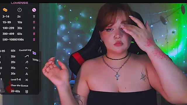 Snapshot of lala_loulou_land chatting on 05-28-26, 01:30 lala loulou land online show from 05-28-26, 01:30