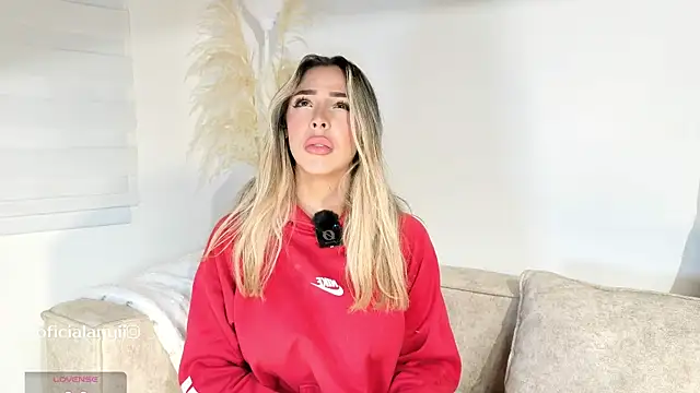 Addison baker online show from 10-28-25, 03:21