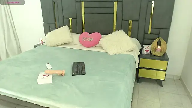 Sofy assb big online show from 01-26-25, 01:31