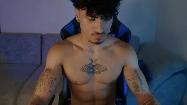 Snapshot of Thomas_Fit1 chatting on 07-03-26, 01:12 Thomas Fit1 online show from 07-03-26, 01:12