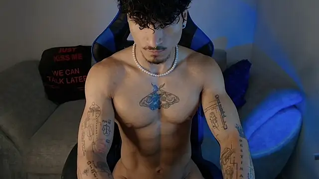 Snapshot of Thomas_Fit1 chatting on 07-15-26, 12:54 Thomas Fit1 online show from 07-15-26, 12:54