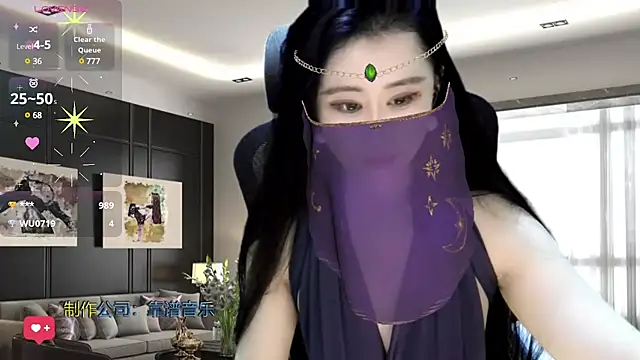 W-E-N-123 online show from 01-13-25, 05:33