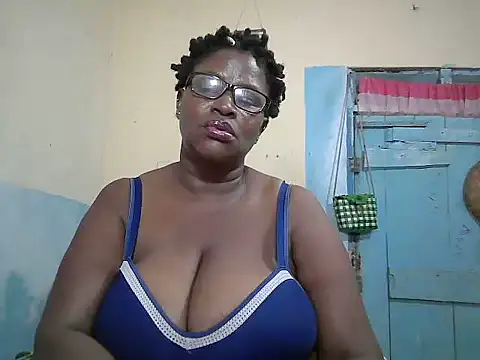 Snapshot of sexy_bigboobss chatting on 07-13-26, 08:55 sexy bigboobss online show from 07-13-26, 08:55