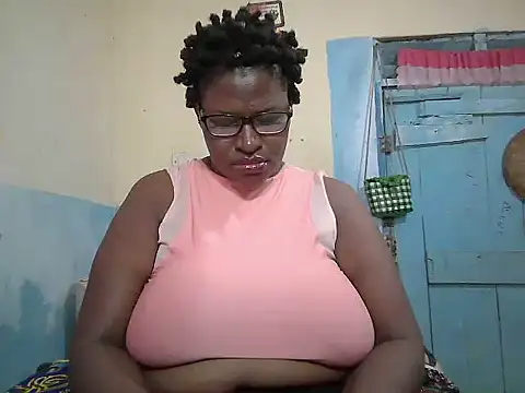 Snapshot of sexy_bigboobss chatting on 07-17-26, 07:04 sexy bigboobss online show from 07-17-26, 07:04