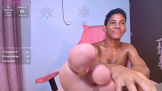 Snapshot of Palo_santo chatting on 02-23-25, 12:30 Palo santo online show from 02-23-25, 12:30